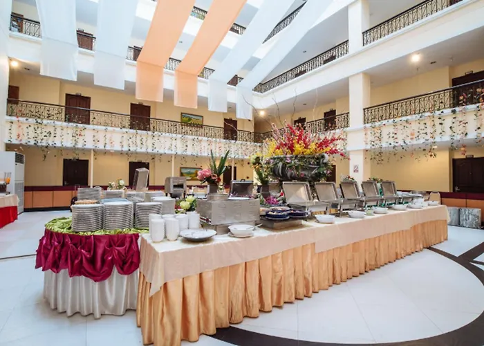 Hotel Metro Point