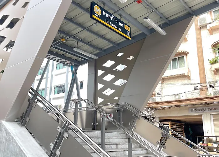 Metro Point Bangkok
