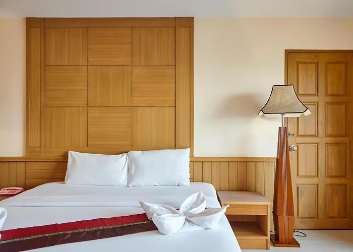 Metro Point Hotel