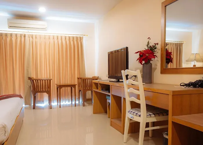 Metro Point Hotel